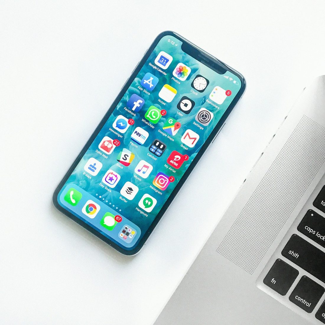 吉祥体育 APP 赛程与赛事列表界面示意